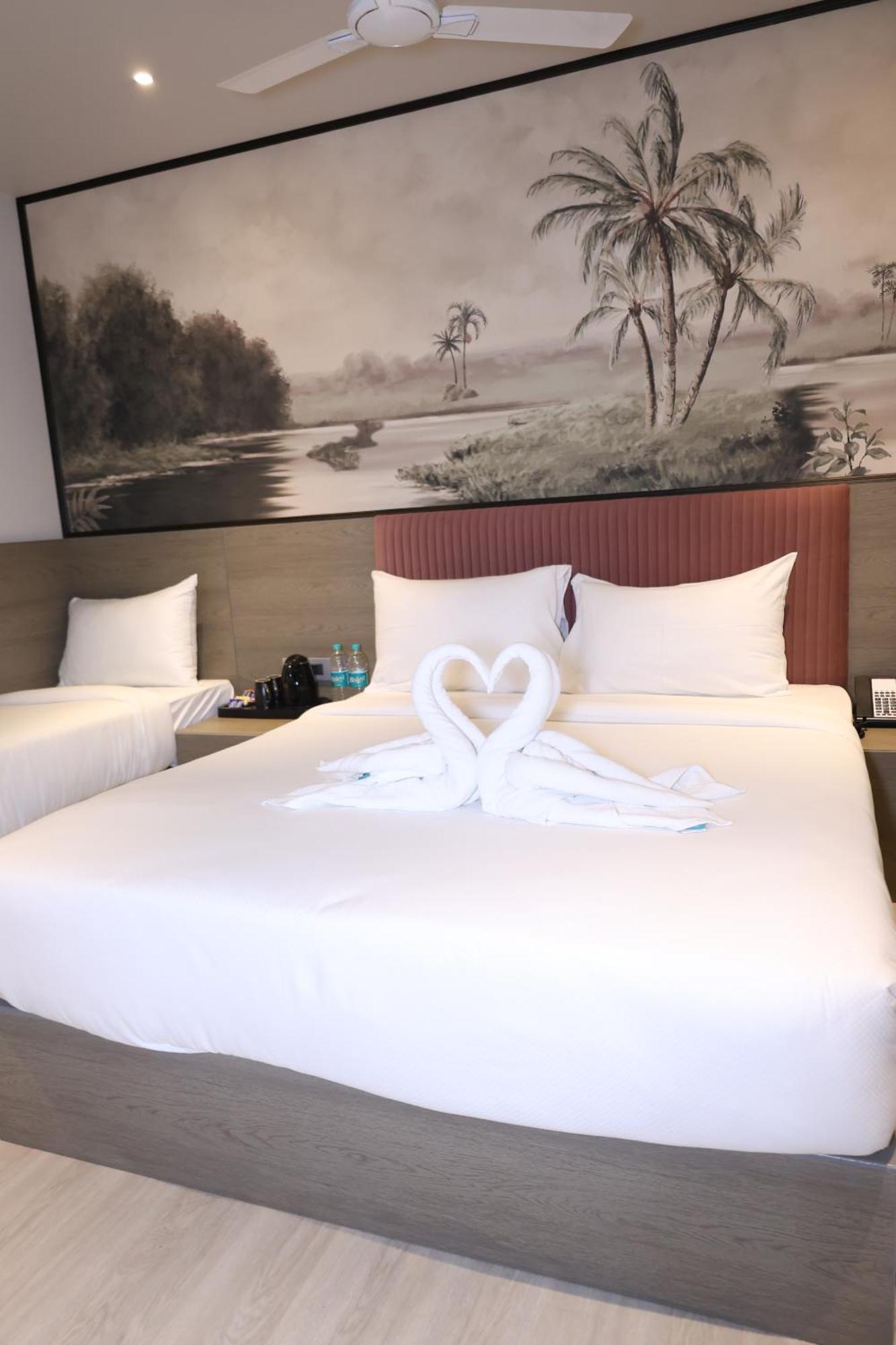 Afc Hotel 인도르 외부 사진