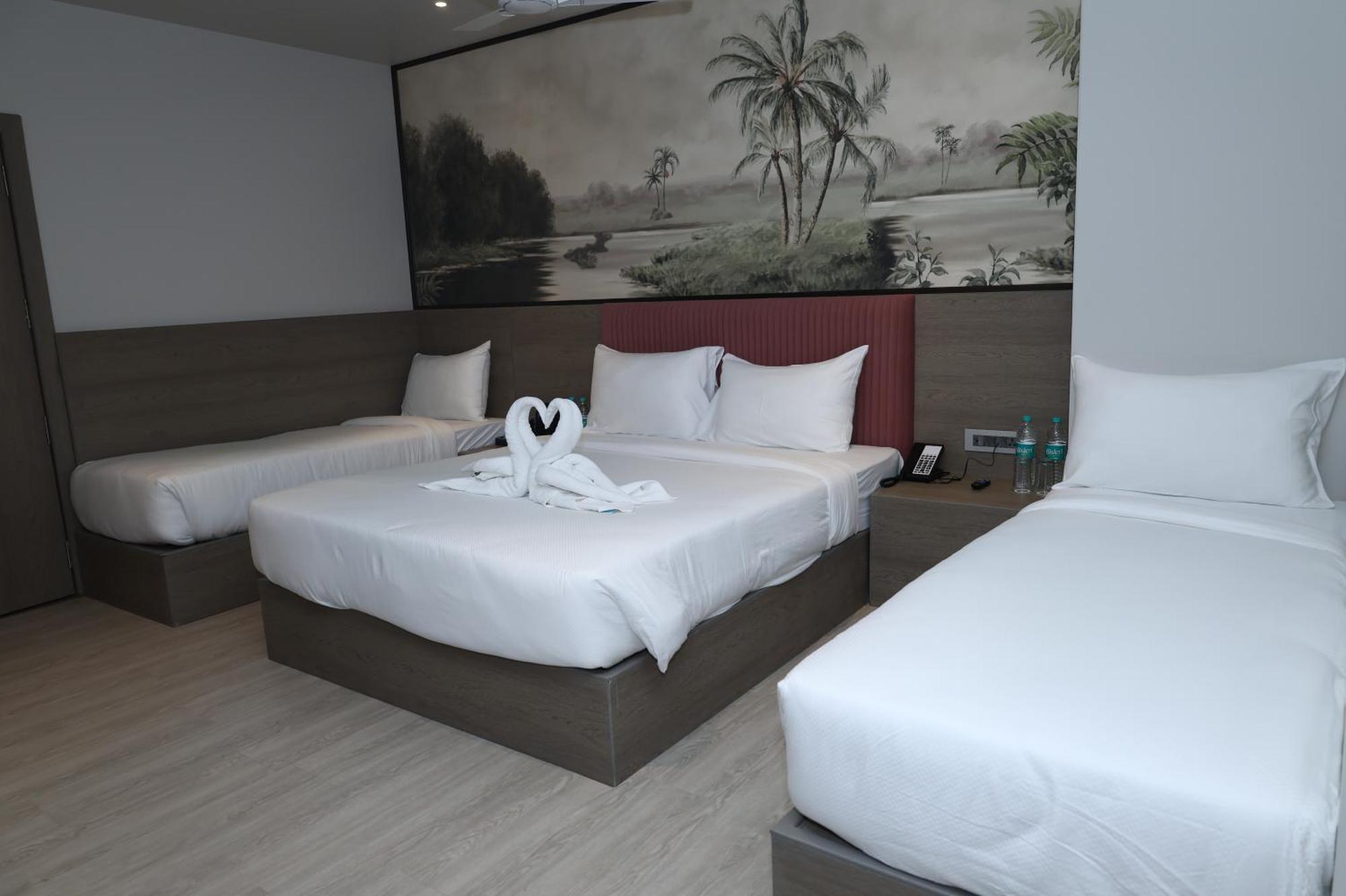 Afc Hotel 인도르 외부 사진